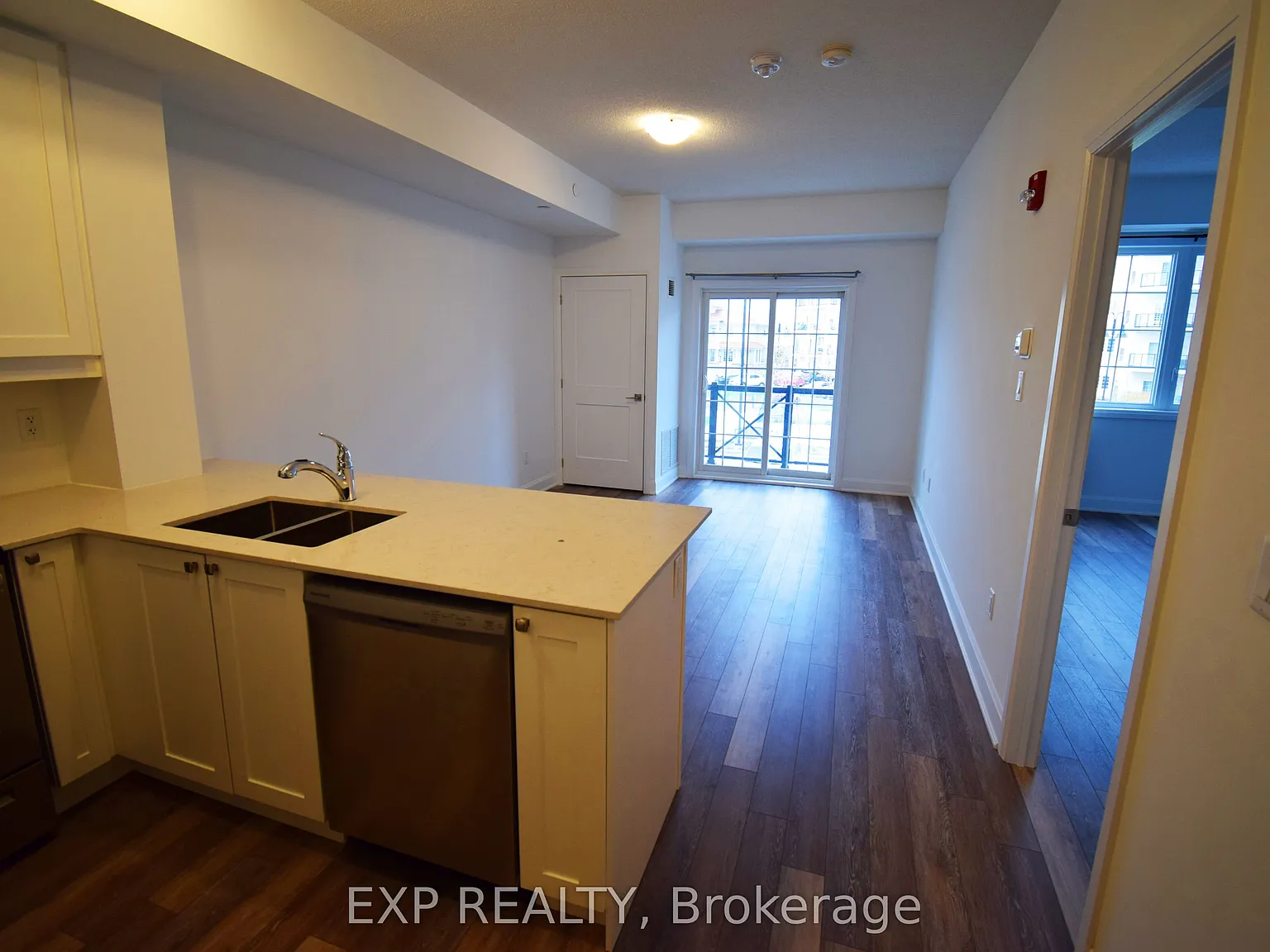 2 bed, $2,200 — Photo 3