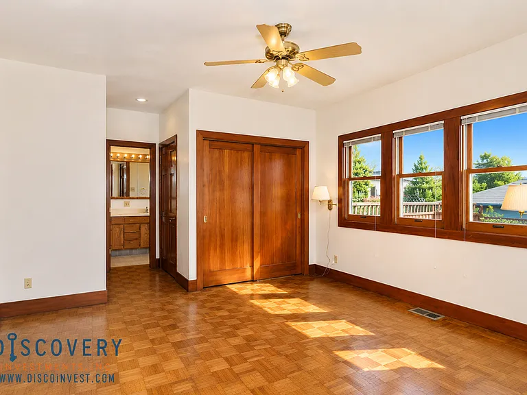 1122 Winsor Ave — Photo 29