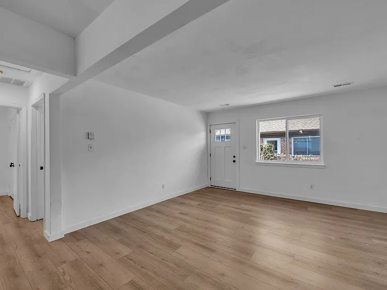 4433 Ocean View Ave #2 — Photo 14