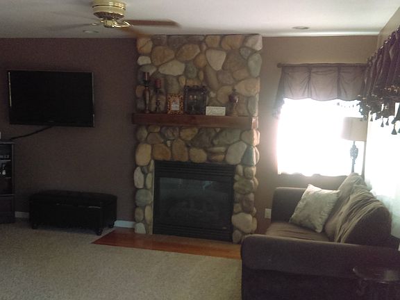 5th image of 31725 Donnelly St