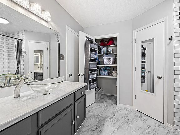 4th image of 6 Cheyenne Cv