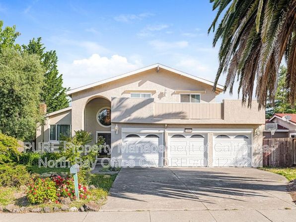 4987 Fern Pl, Rohnert Park, CA