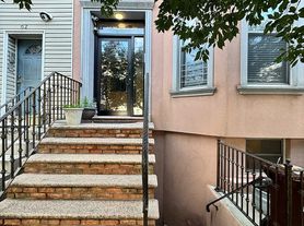 60 Hausman St, Brooklyn, NY