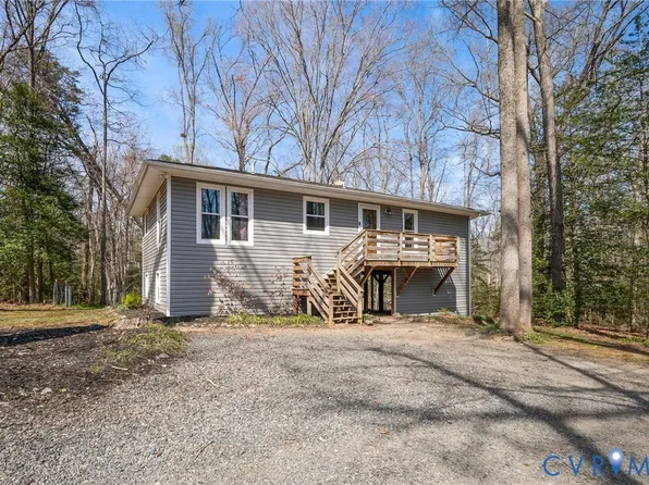 4740 E Grey Fox Cir, Gum Spring, VA 23065