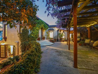 6018 El Mio Dr, Los Angeles, CA, 90042