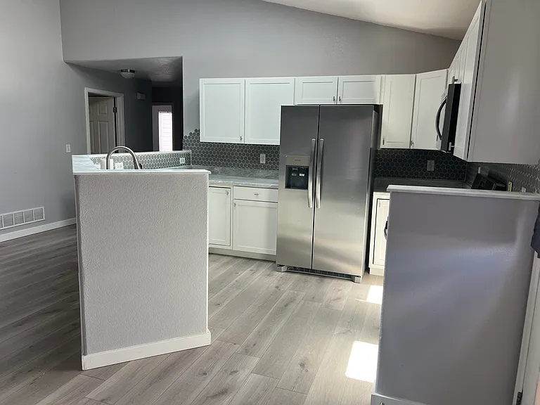 2145 Settlers Dr — Photo 5