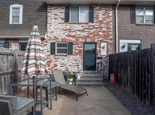 8626 W 85th St, Overland Park, KS 66212