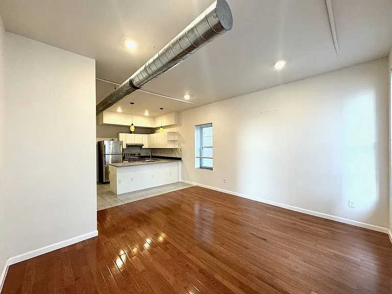 309 Sycamore Street Apartments — Photo 25