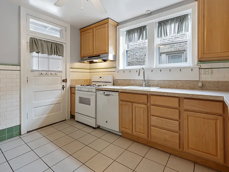 6549 N Mozart St #3 — Photo 8