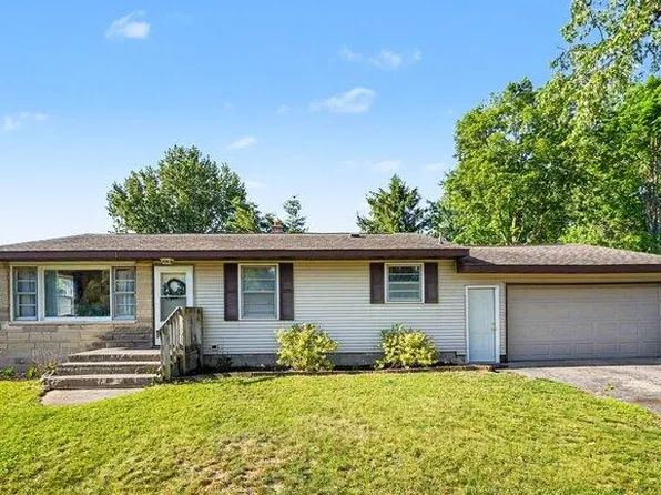 33150 Evelyn Ave, Paw Paw, MI 49079