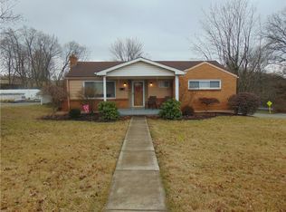 300 E Patty Ln, Monroeville, PA 15146