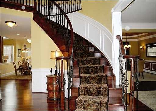 2nd image of 2532 Timber Hill Dr
