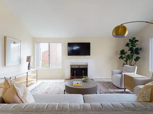 8817 Cassioepia Way, San Diego, CA 92126