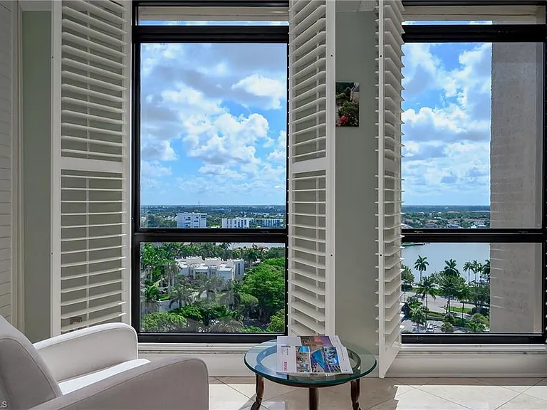 4001 Gulf Shore Blvd N #Penthouse 8 — Photo 9