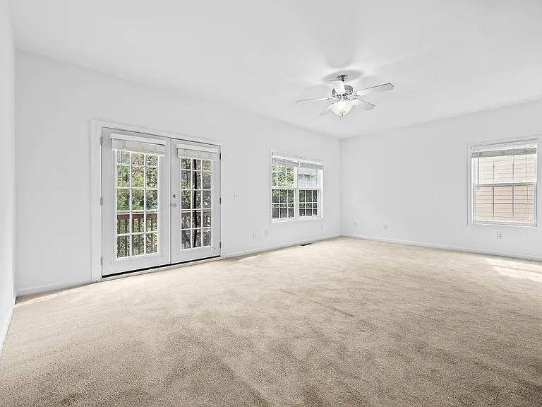 2677 Cedar Dr — Photo 10