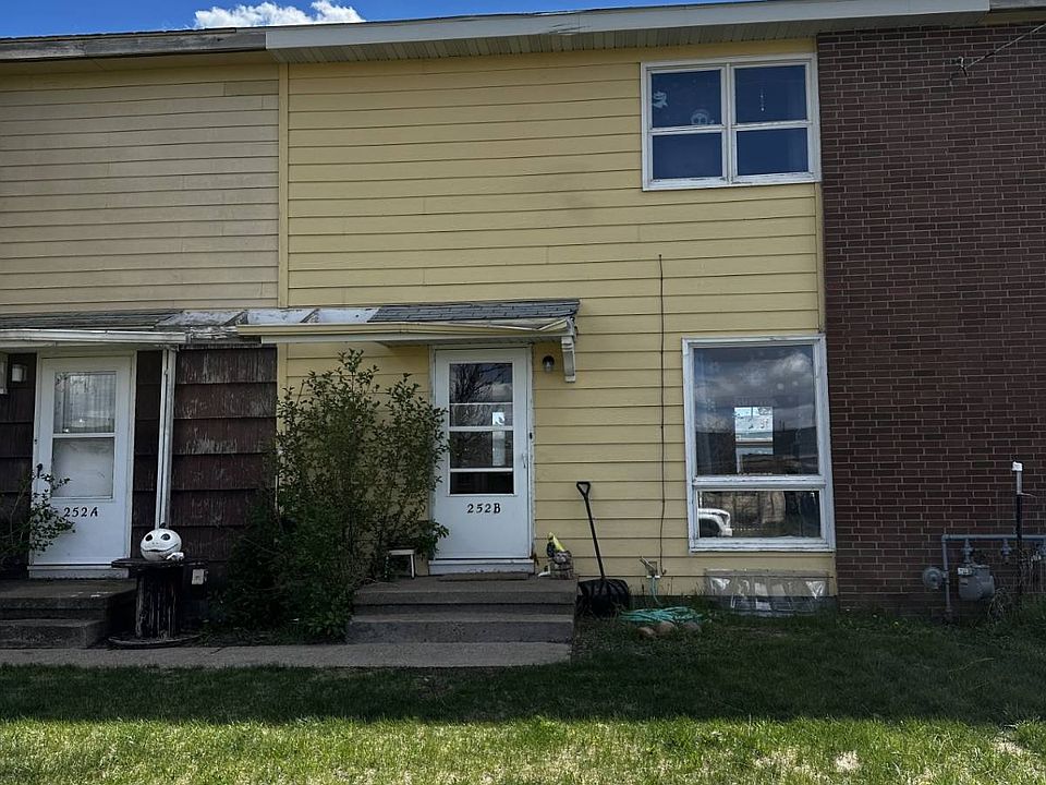 1st image of 252 Maple St #B