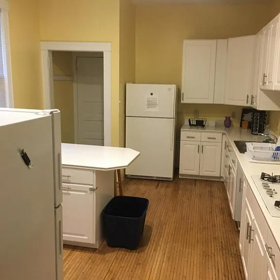 2704 N Hackett Ave #10 — Photo 9