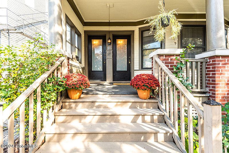 2nd image of 17 Cuyler Avenue