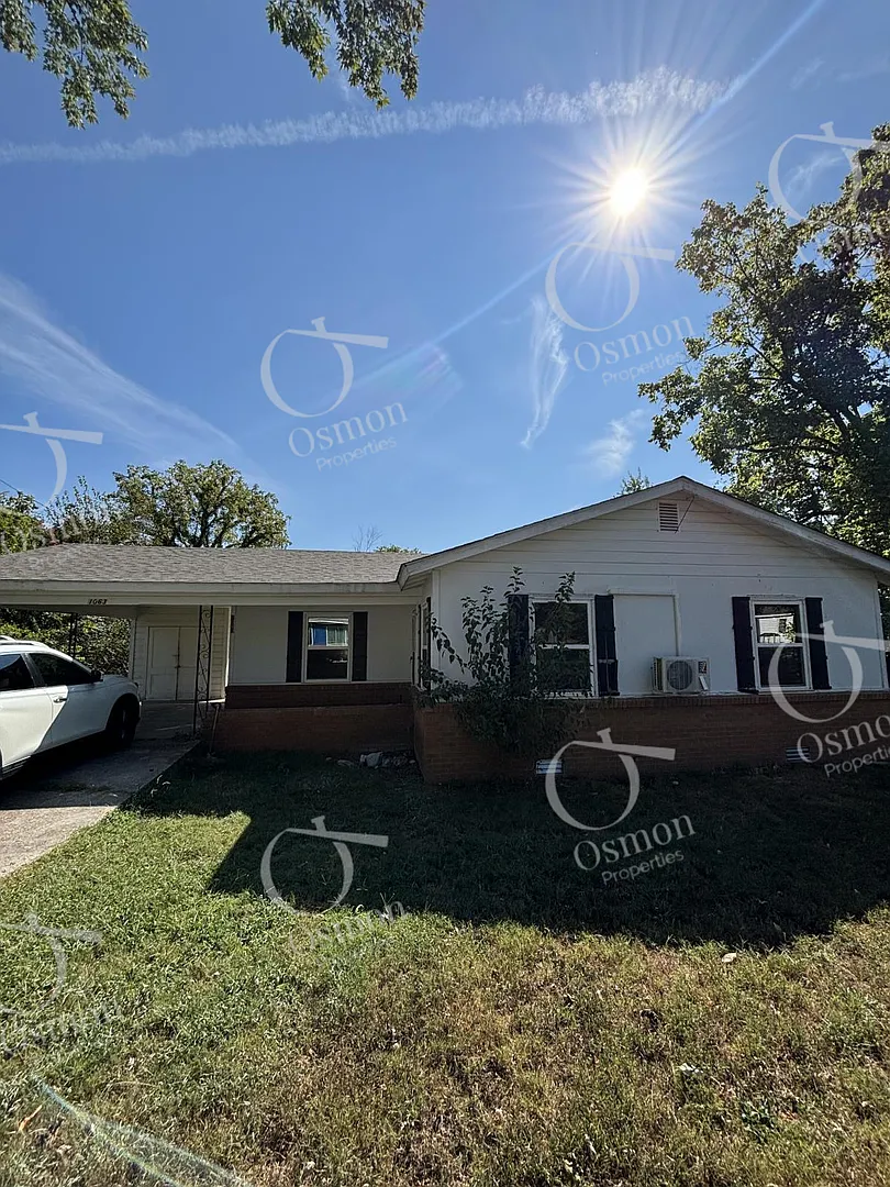3 bedroom 1 bathroom house — Photo 1
