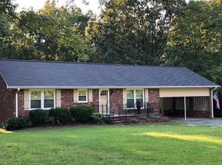 3055 Rocky Cliff Trl, Burlington, NC 27215