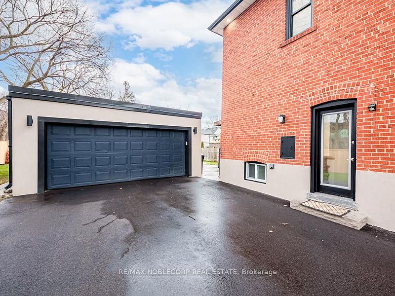 Toronto House for rent - 3 Bedrooms — photo 35