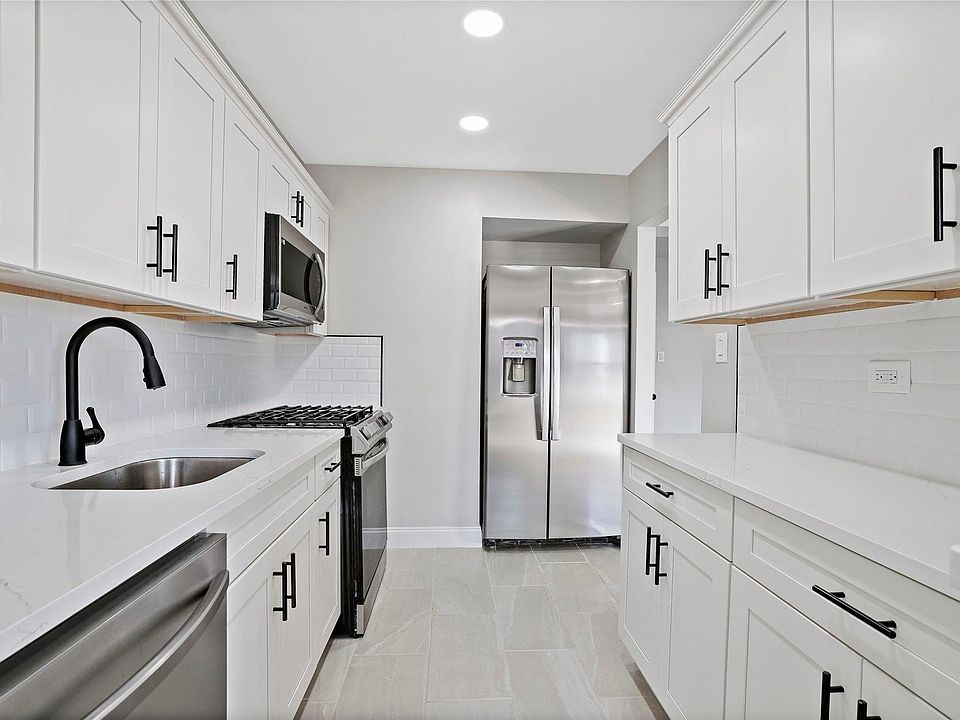 1st image of 84-29 155th Avenue #4E