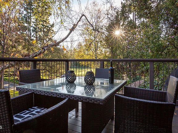 5th image of 1320 Club House Dr
