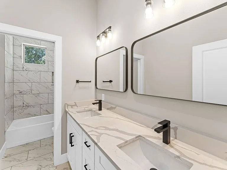 4946 Wunder Way — Photo 15