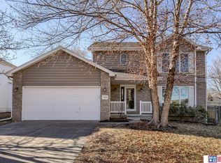 3420 Casa Grande Ln, Lincoln, NE 68516