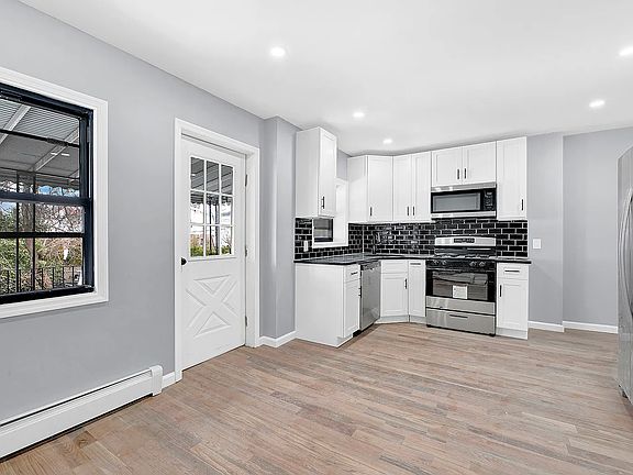 3rd image of 1053 E 230th St