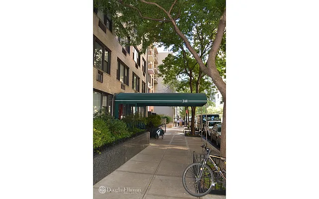 Rented by Douglas Elliman | media 11