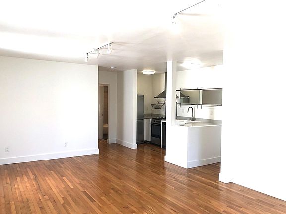 5th image of 2514 1/2 London St