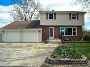7117 Bear Ridge Rd, North Tonawanda, NY 14120
