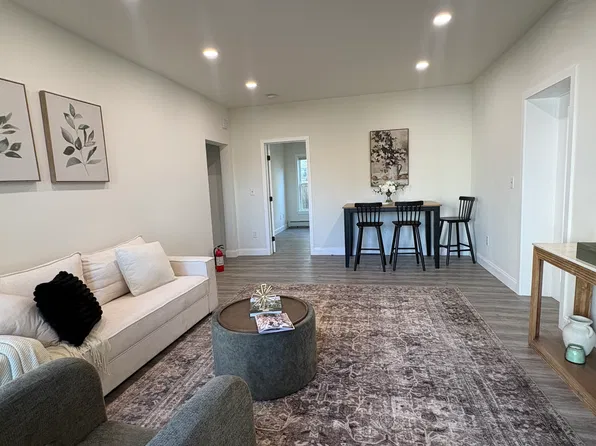 15 Vernon St #1, Worcester, MA 01610