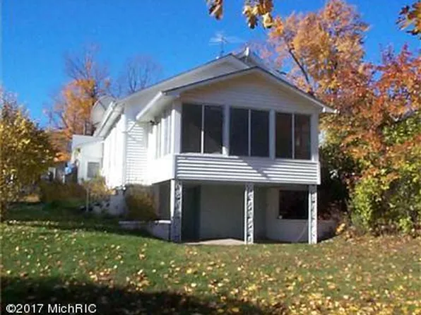 225 Winter Ave, Big Rapids, MI 49307