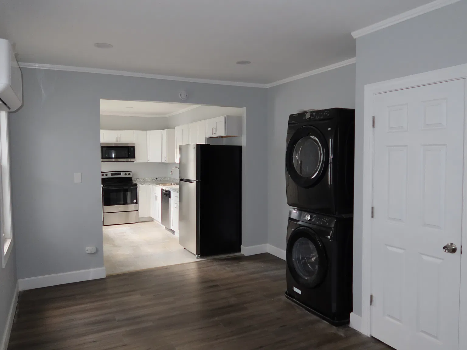 1 bed, 800 sqft, $1,050 — Photo 4