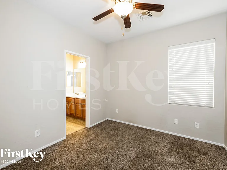 8189 Cape Ito Ct — Photo 15