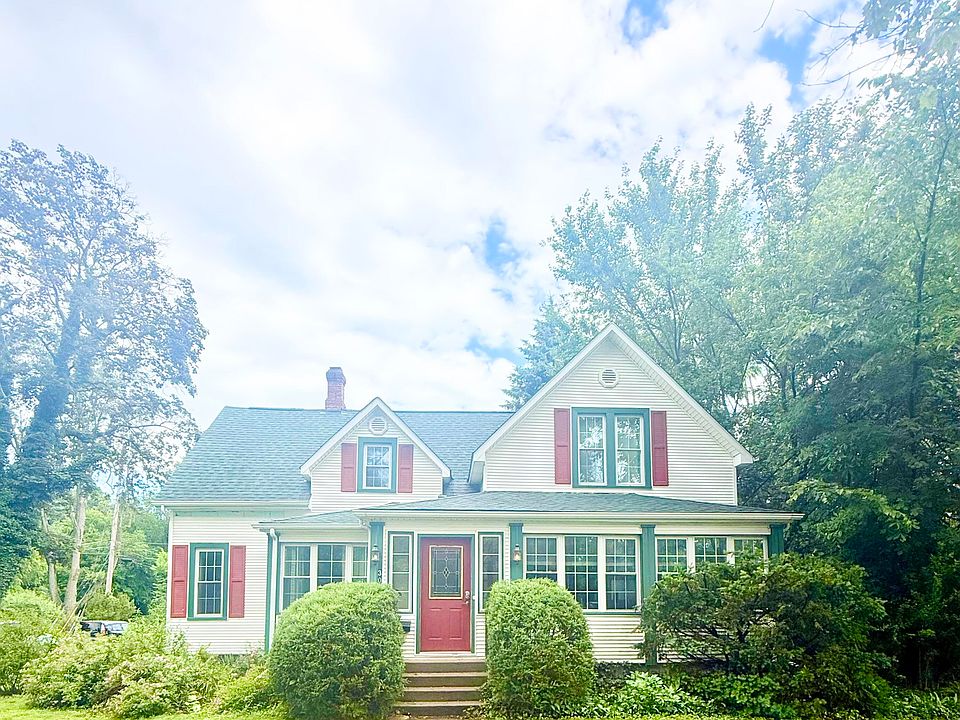 1st image of 303 E Porter Ave