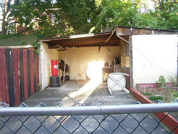 Back of property / Carport