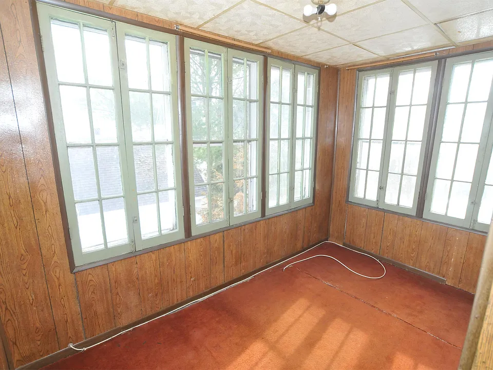407 Sanders Ave