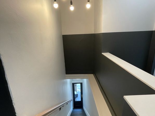 128 W Ash St #2