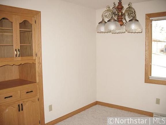 5th image of 211 N Wasson Ln