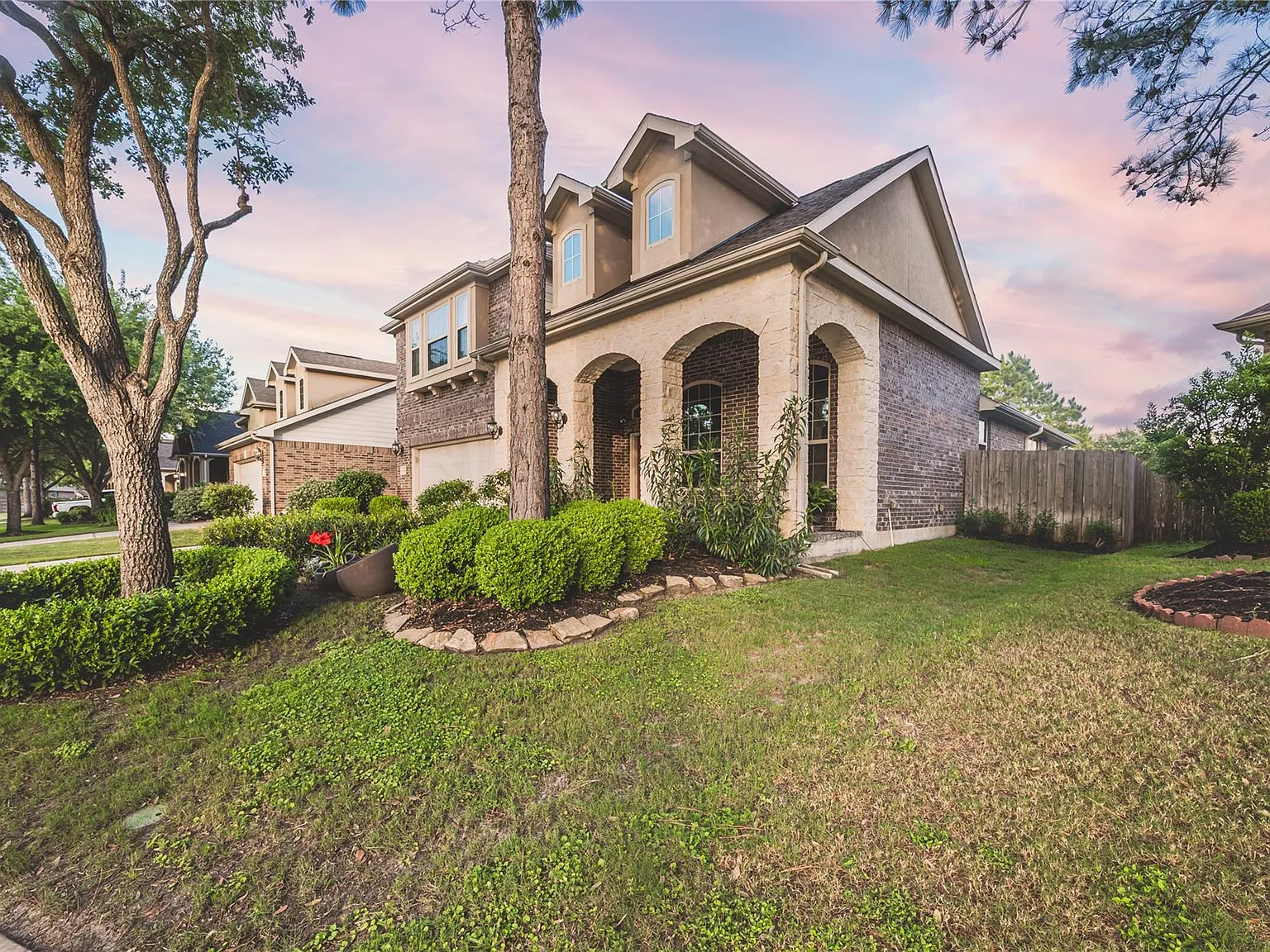 4 bed, 3.5 bath, 2802 sqft, $3,200 — Photo 3