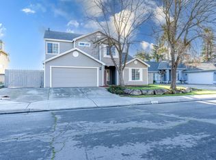 3648 N Milburn Ave, Fresno, CA