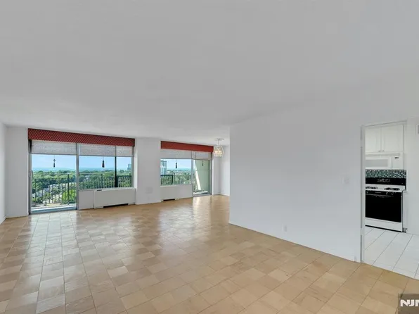 1530 Palisade Ave APT 15N, Fort Lee, NJ 07024