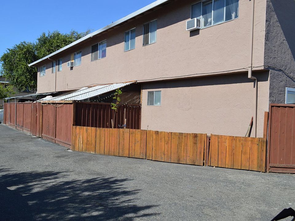 2nd image of 2342 Mammoth Dr APT 3