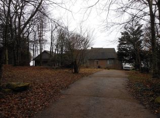 8608 Brow Lake Rd, Soddy Daisy, TN 37379