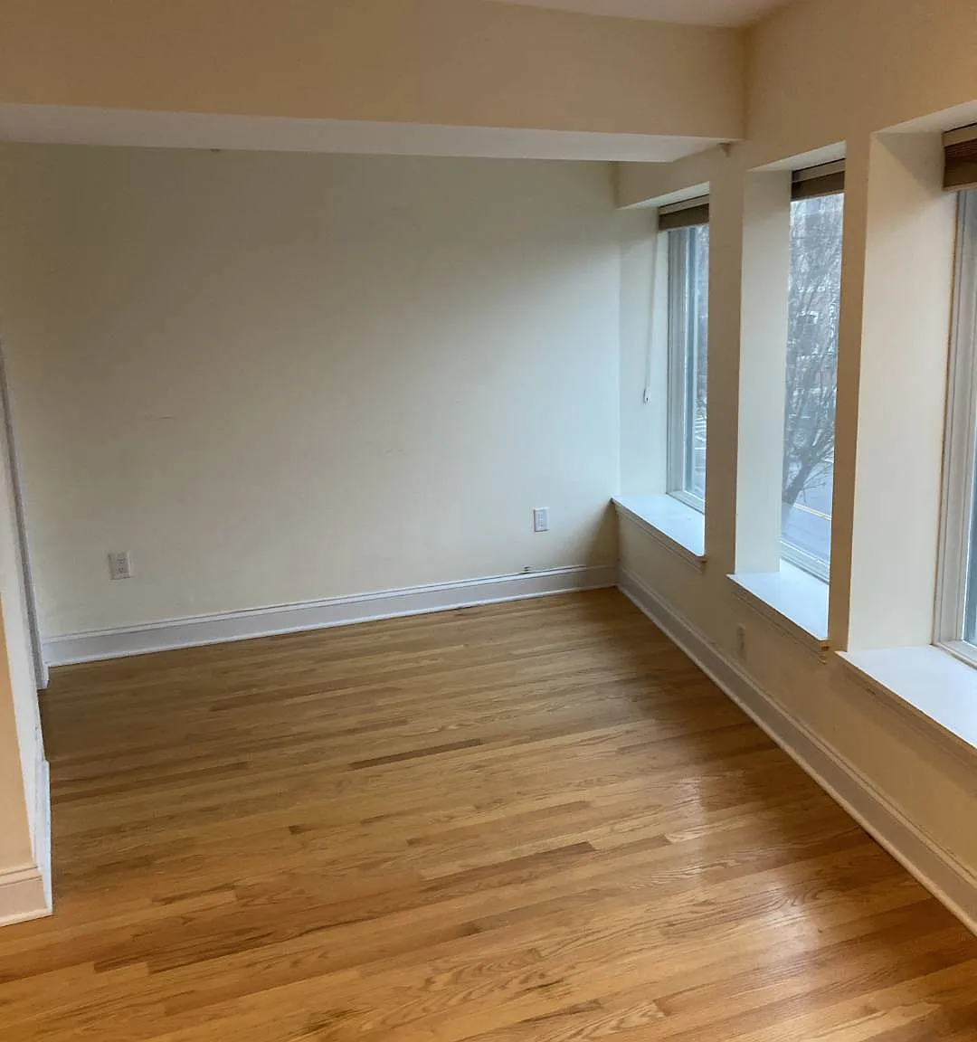 4-6 Sheridan Ave — Photo 4