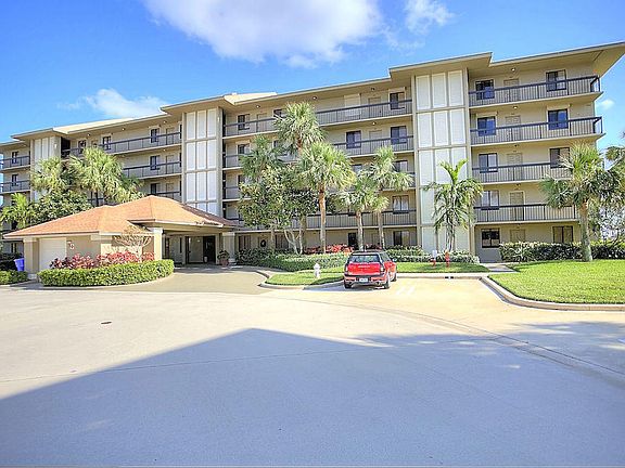 3rd image of 101 S Seas Dr APT 305
