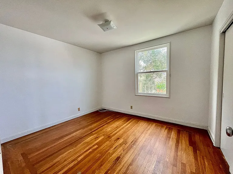 2560 Hyde St #3 — Photo 10